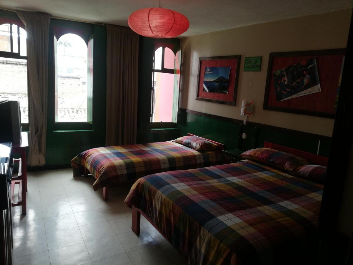 Bed and Breakfast Flying Donkey Otavalo Exterior foto