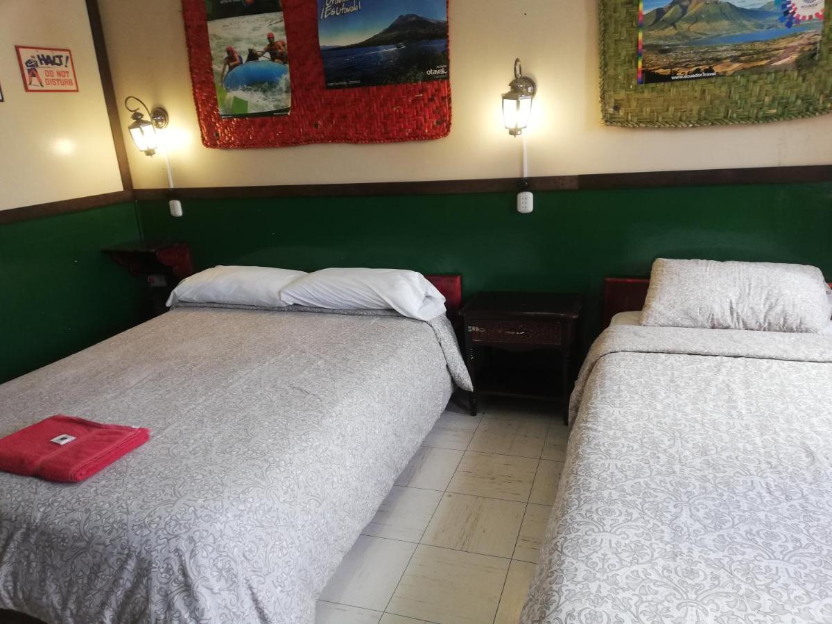 Bed and Breakfast Flying Donkey Otavalo Exterior foto