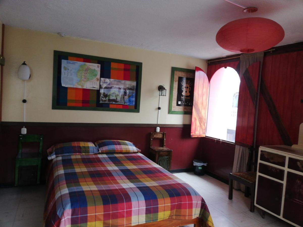 Bed and Breakfast Flying Donkey Otavalo Exterior foto