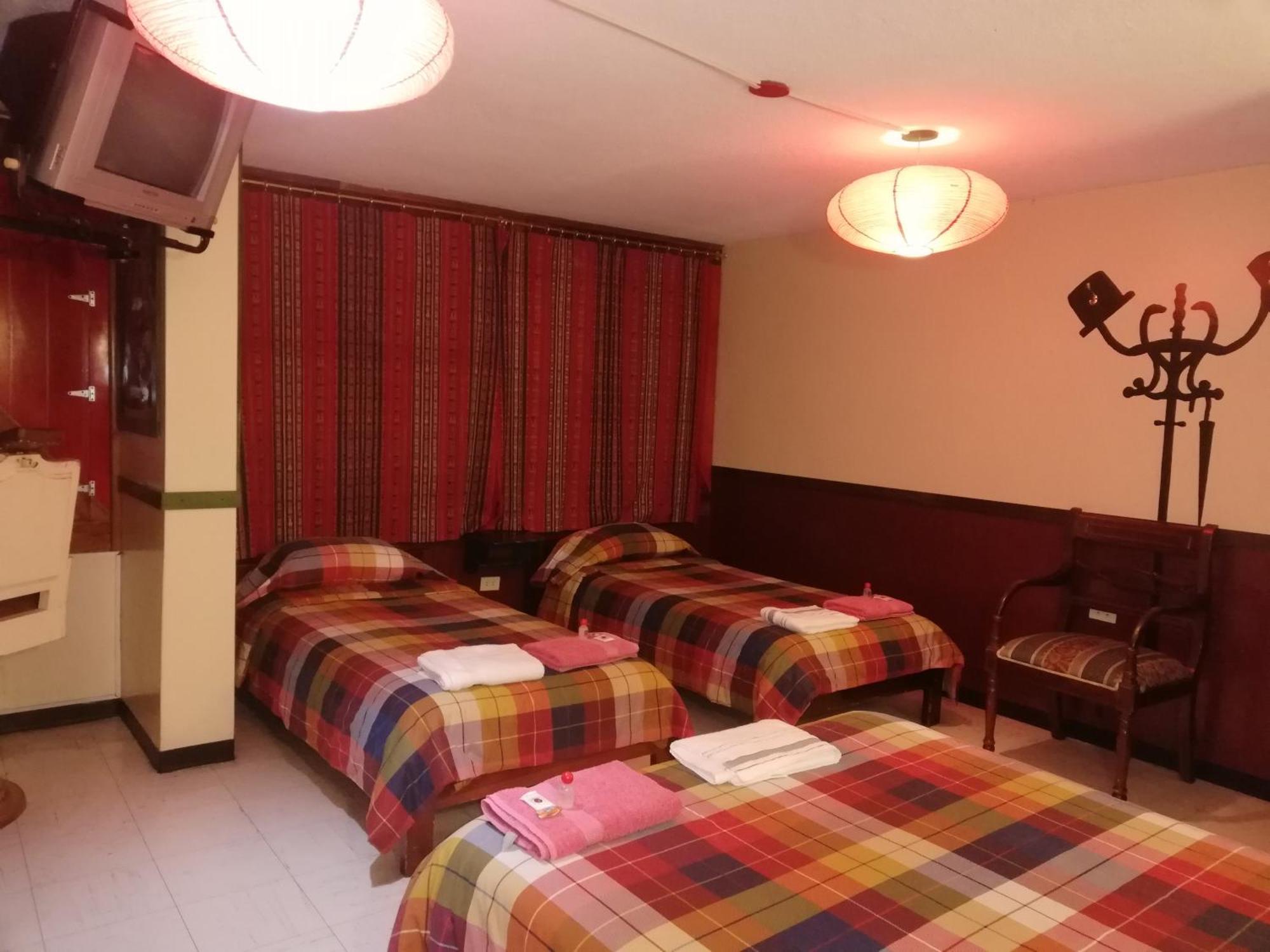 Bed and Breakfast Flying Donkey Otavalo Exterior foto