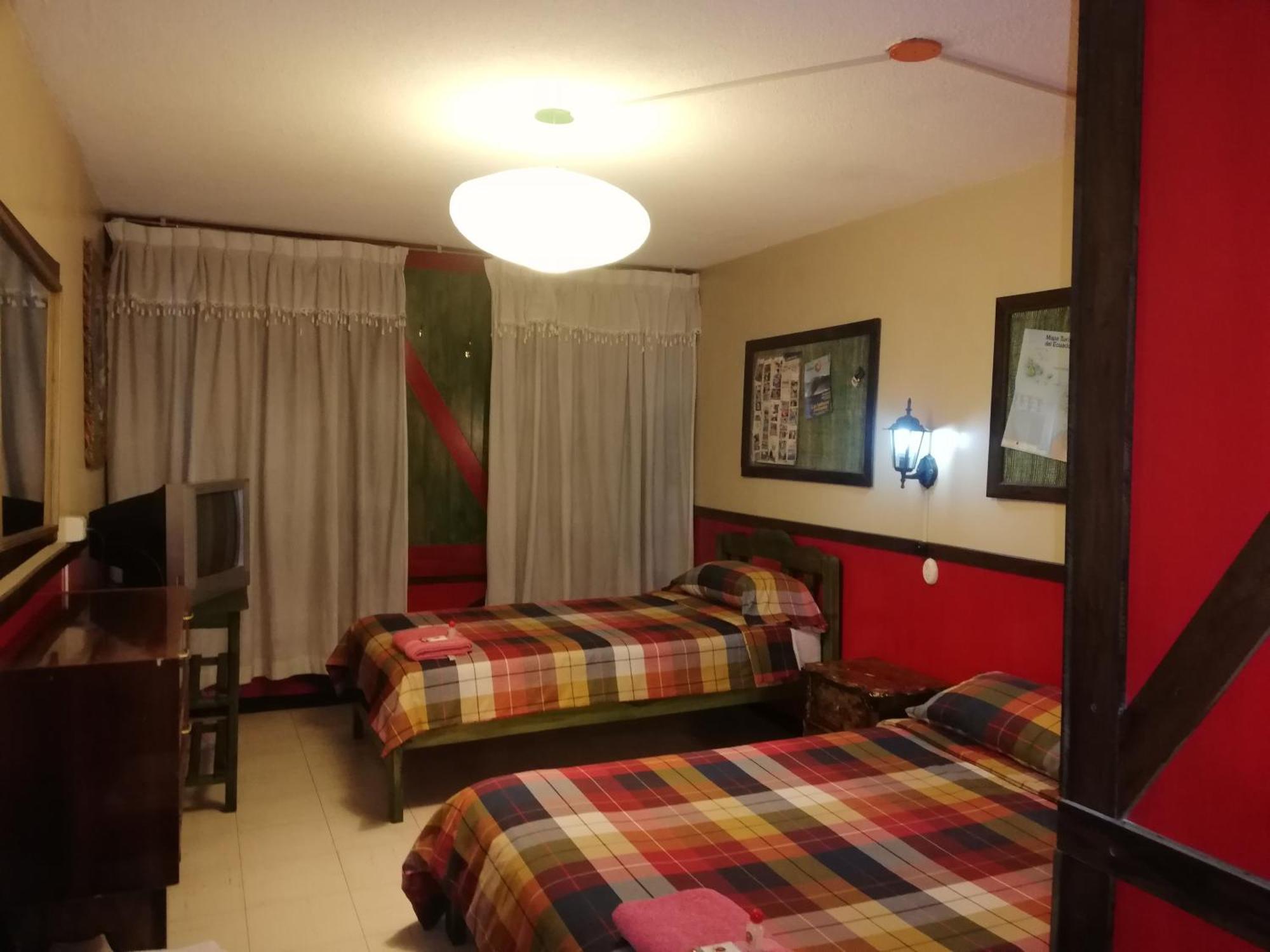 Bed and Breakfast Flying Donkey Otavalo Exterior foto